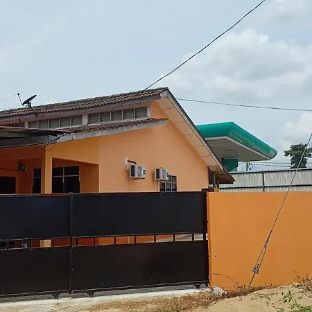Ns Homestay Private Pool Tanah Merah  Exterior photo